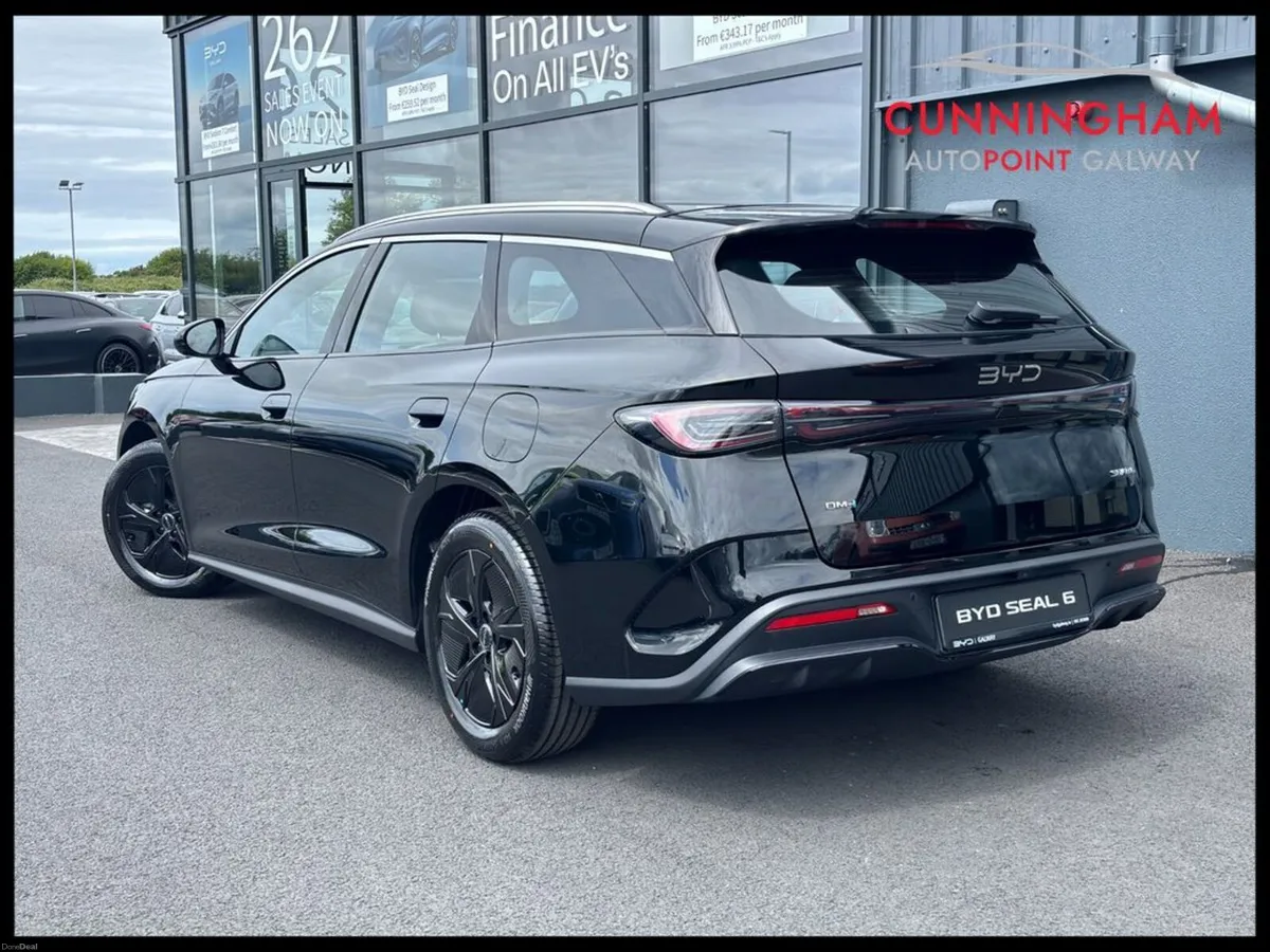 BYD Seal 6 Super Hybrid Boost Touring - Image 2