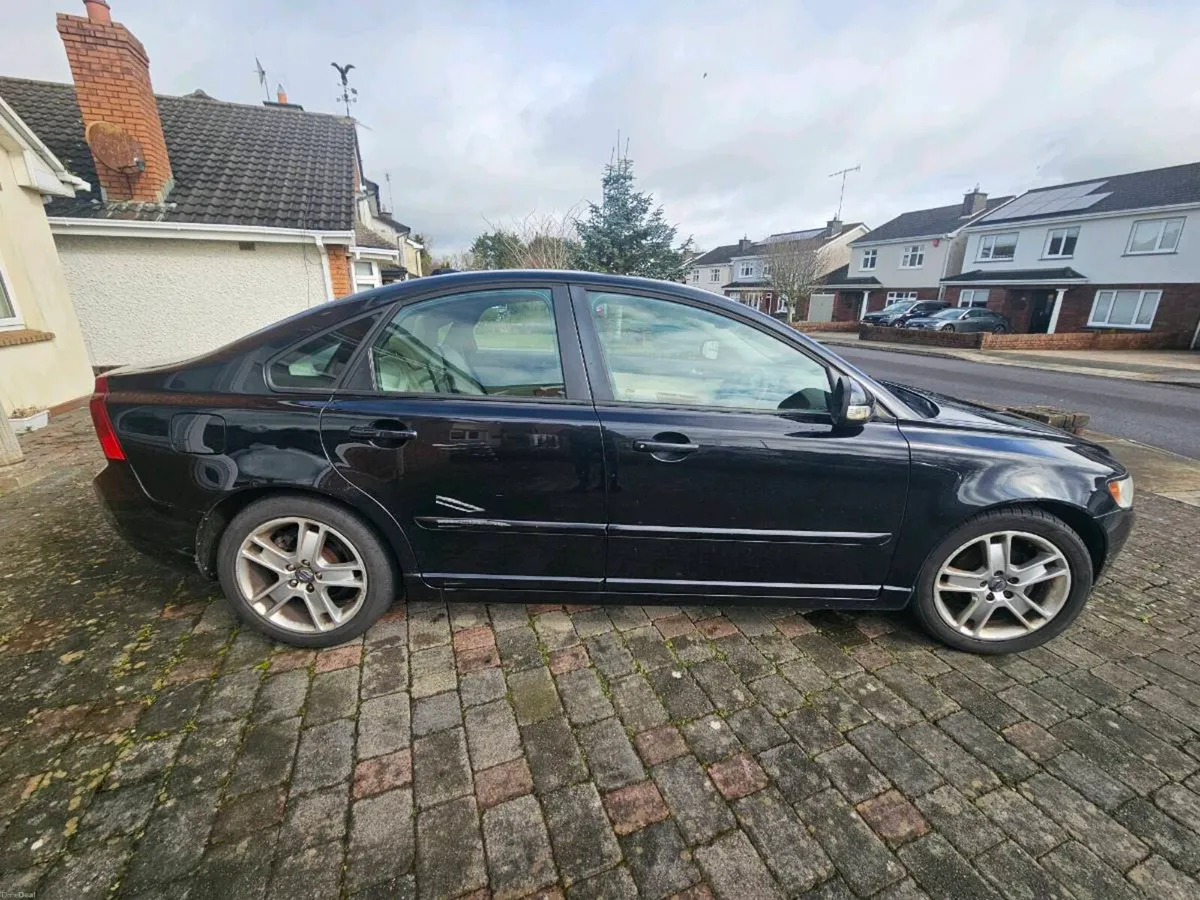 2010 Volvo S40 - Image 4