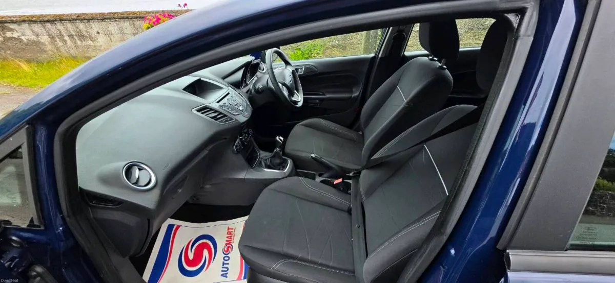 Ford fiesta 1.25 2015 - Image 6