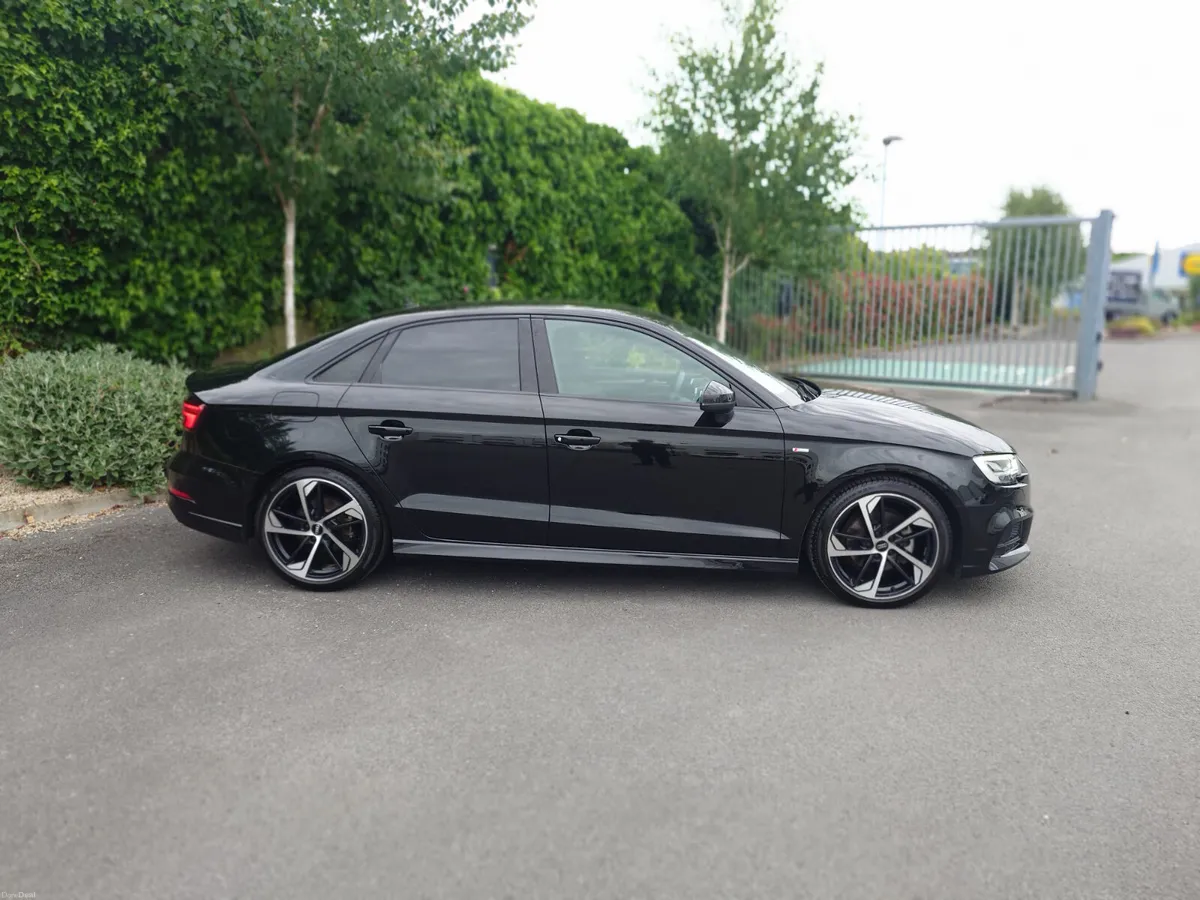 Audi A3 1.4 TFSI S-Line Black Edition - Image 4