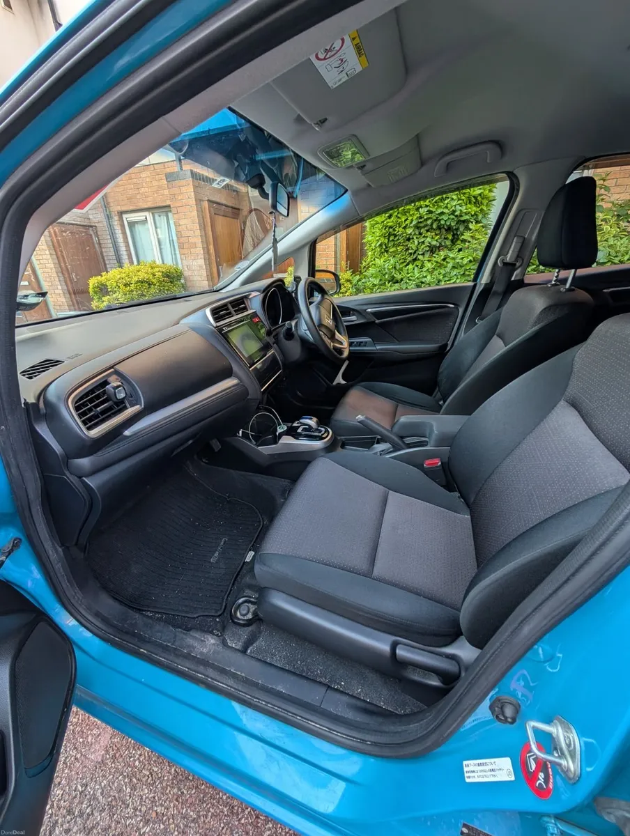 Honda Fit 1.5 2013 - Image 4