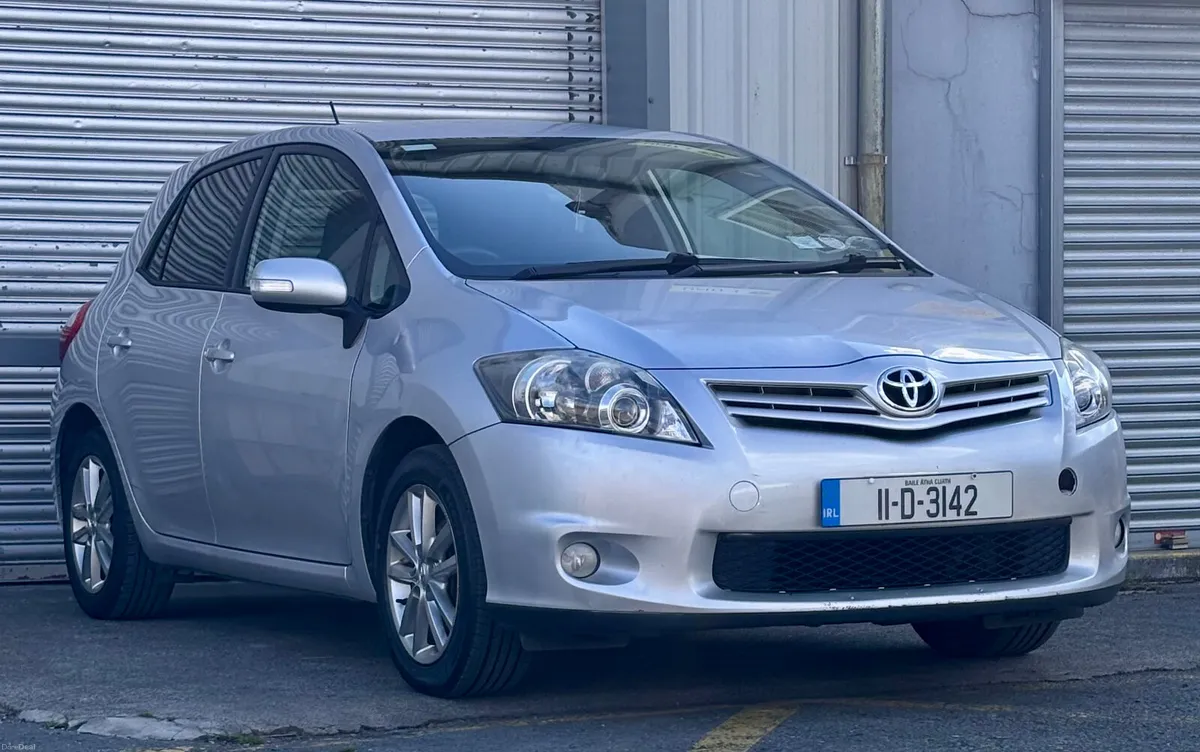 2011 Toyota Auris*FRESH NCT &SERVICE* - Image 1