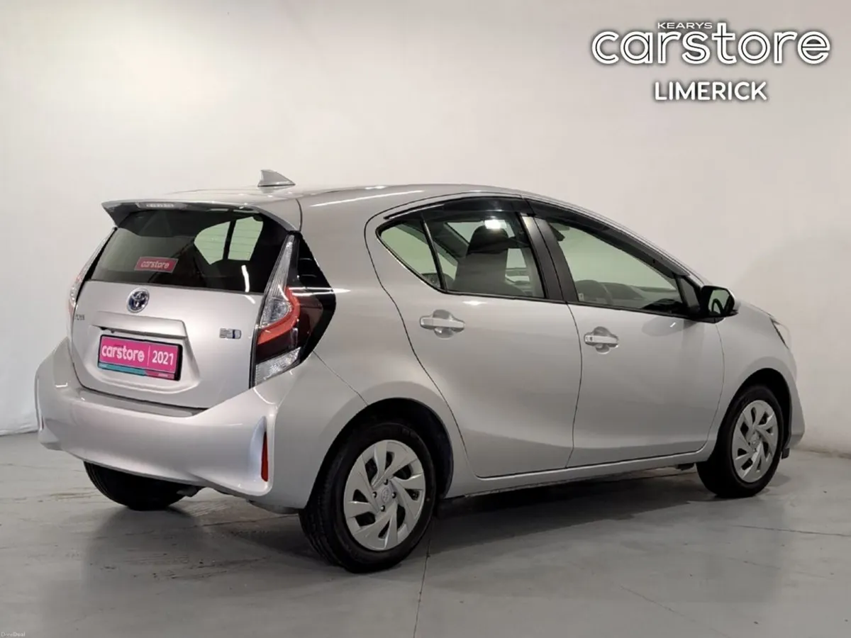 Toyota Aqua 1.5 - Image 3