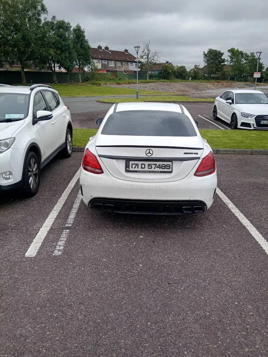 Car - Image 4
