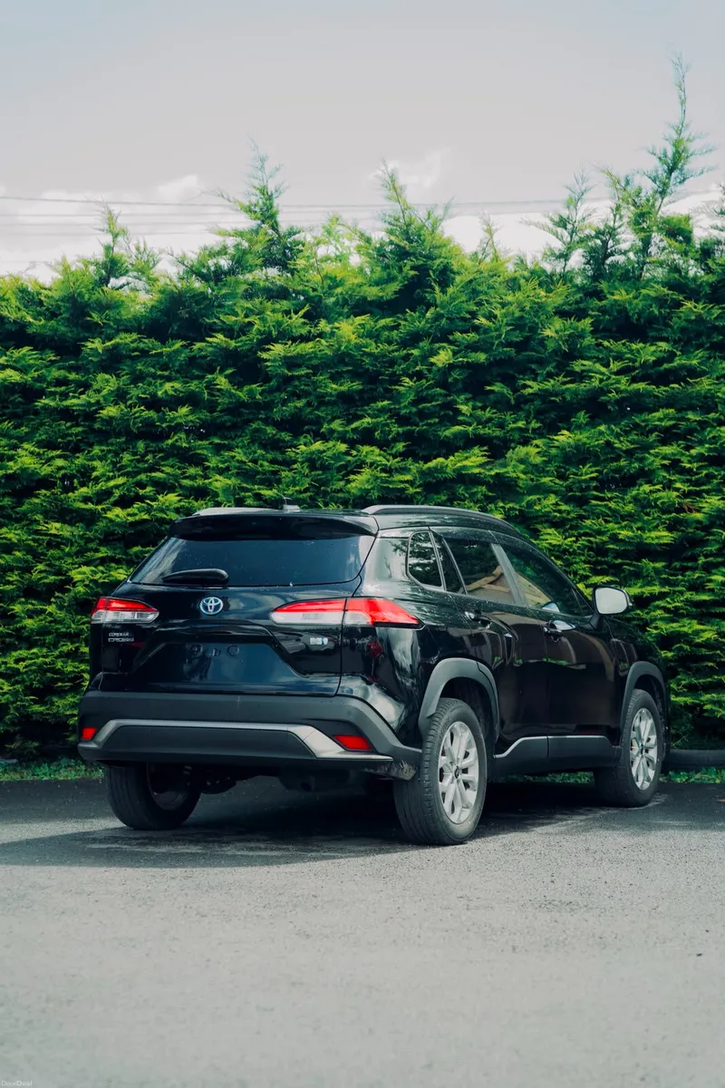 🌟 Toyota Corolla Cross 1.8 Hybrid 2023 🌟 - Image 4