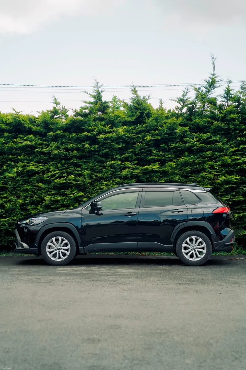 🌟 Toyota Corolla Cross 1.8 Hybrid 2023 🌟 - Image 2