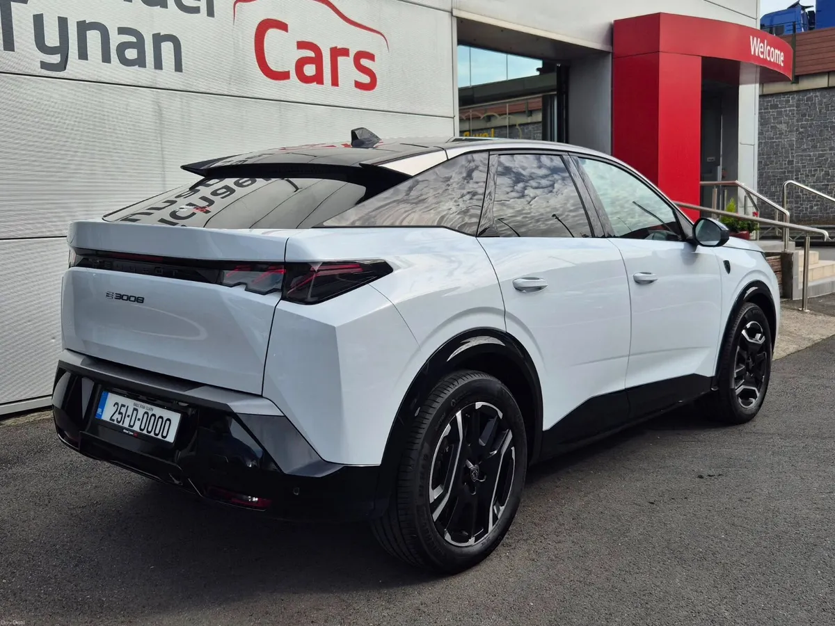 2025 Peugeot 3008e GT Line, Camera, 20" Alloys - Image 5