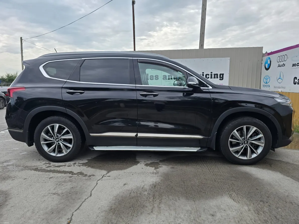 192 Hyundai Santa Fe 2.2 CRDi 4WD Executive Plus - Image 6