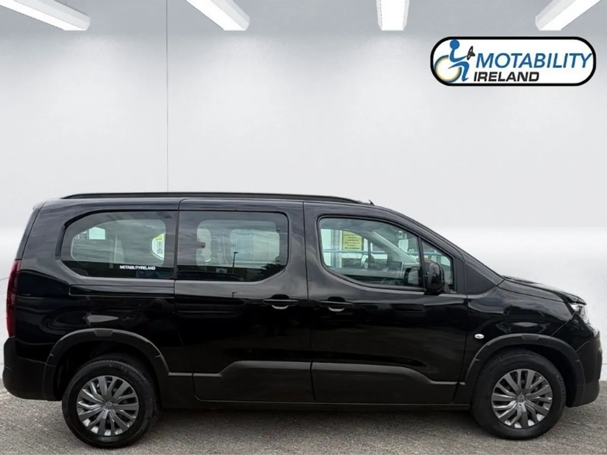 Peugeot Rifter Wheelchair Accessible Vehicle - Image 3