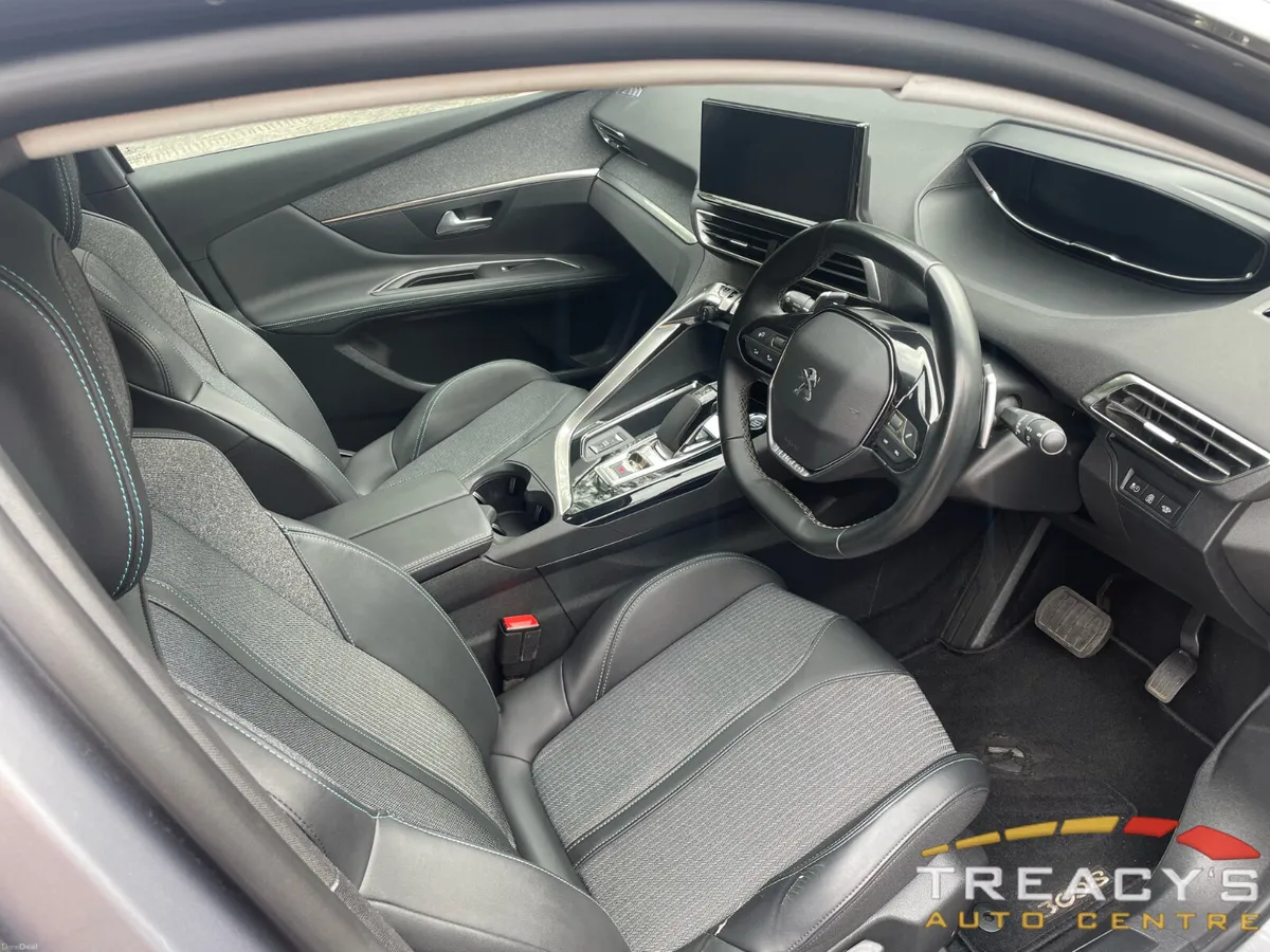Peugeot 3008 ALLURE 1.6 AUTO PETROL PLUG IN HYBRID - Image 5
