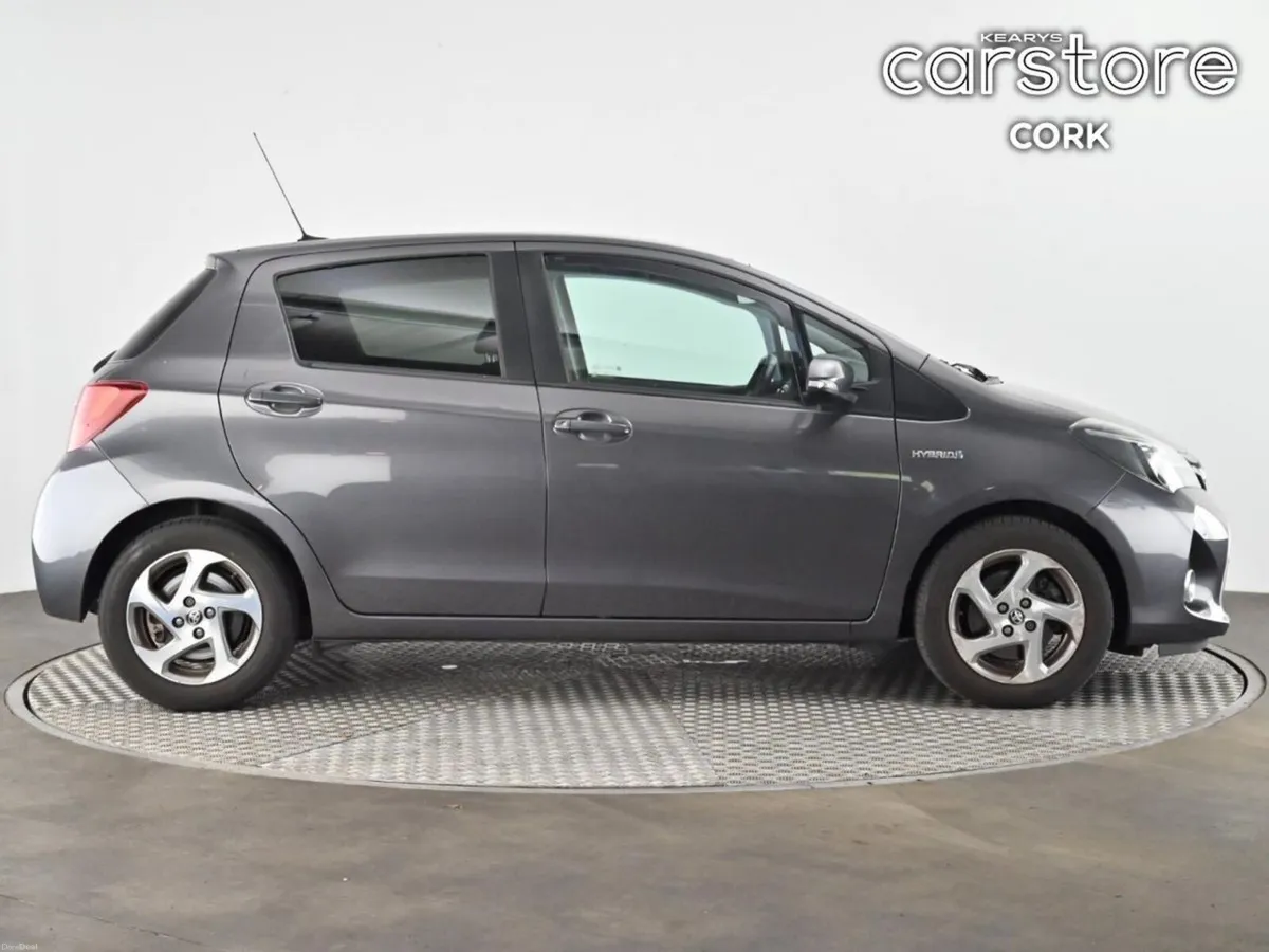 Toyota Yaris 1.5 Hybrid Aura Auto - Image 2