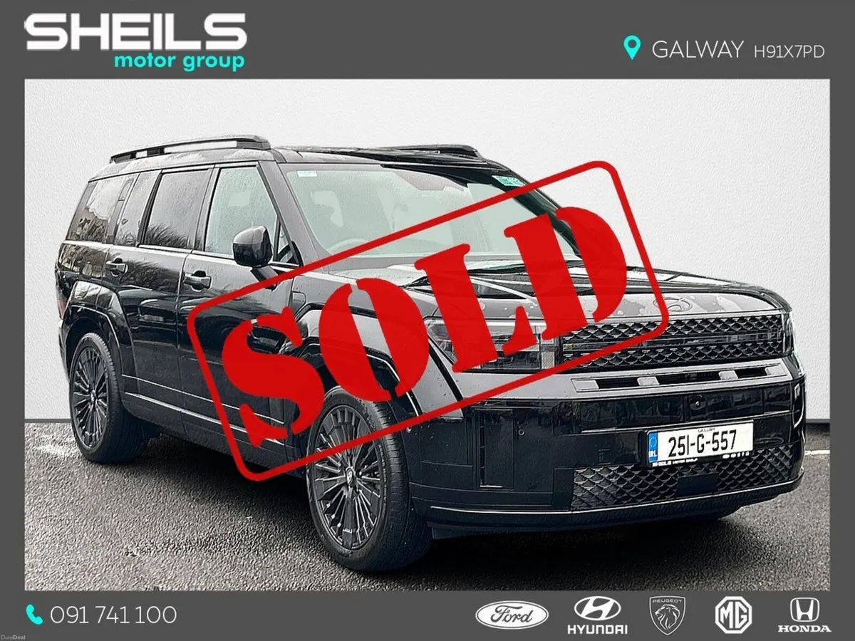 Hyundai Santa Fe **CALLIGRAPHY TRIM**BLACK PACK UP - Image 1