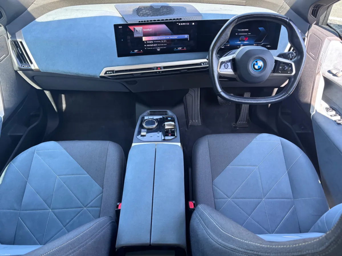 BMW iX XDRIVE40 M SPORT EDITION - Image 2