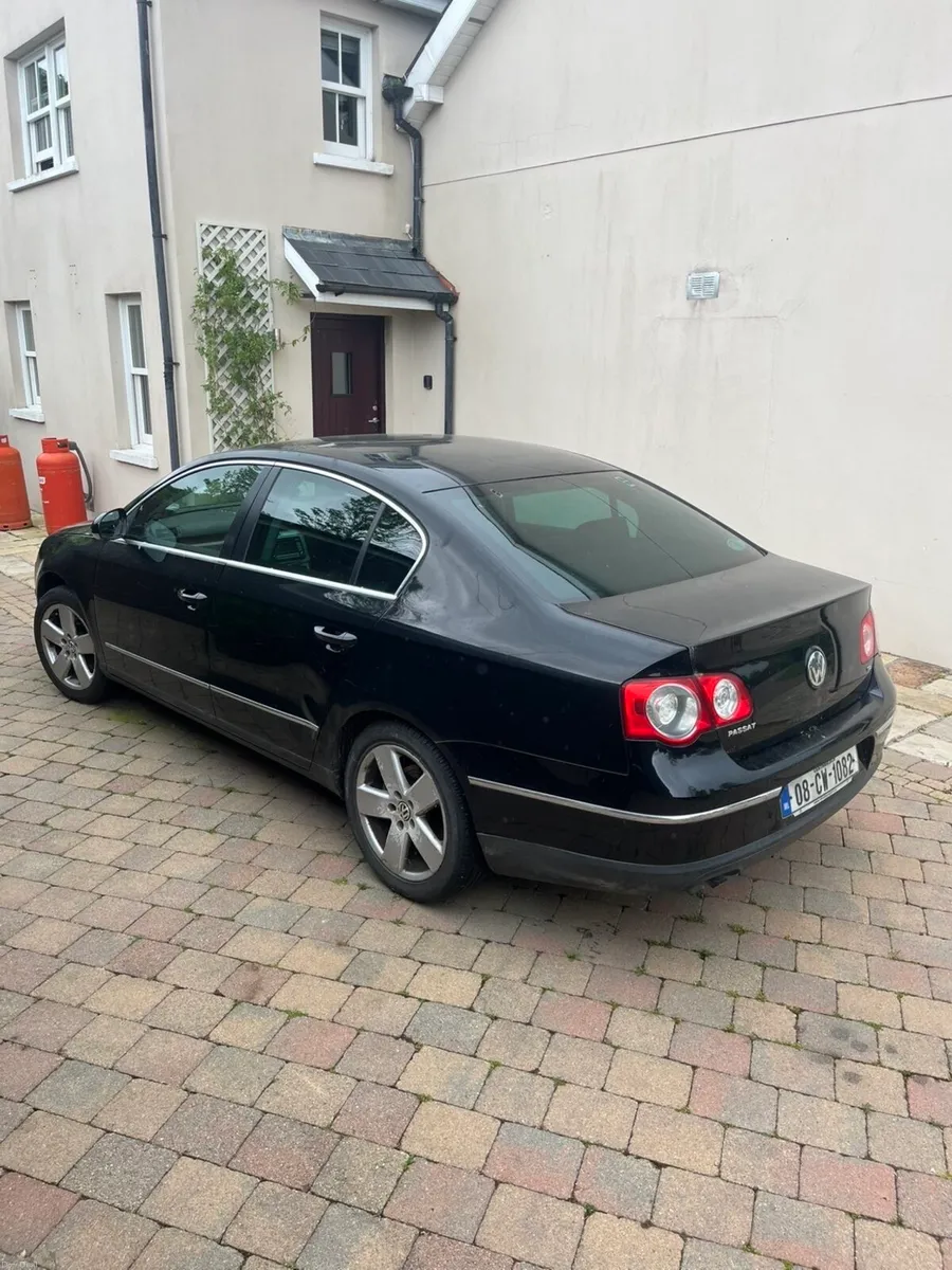 1.9 Wolkswagen Passat 2008 - Image 4