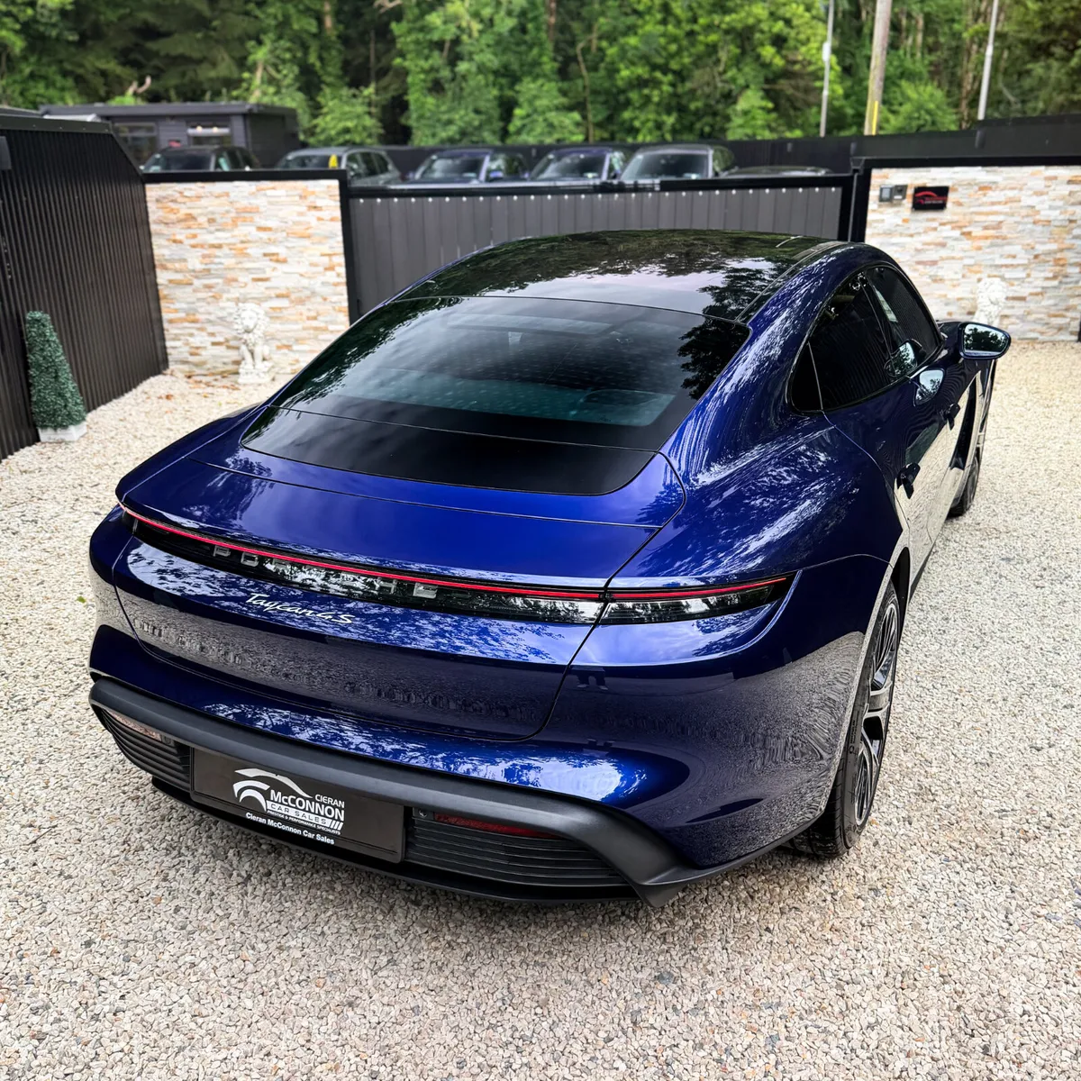 2021 (211) Porsche Taycan 4S Performance - Image 3