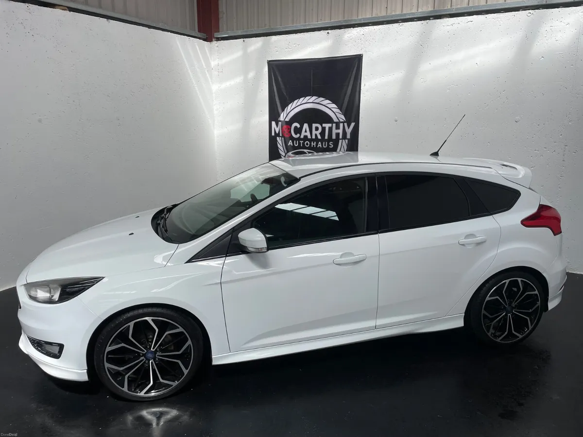 Ford Focus 2016 - Image 2