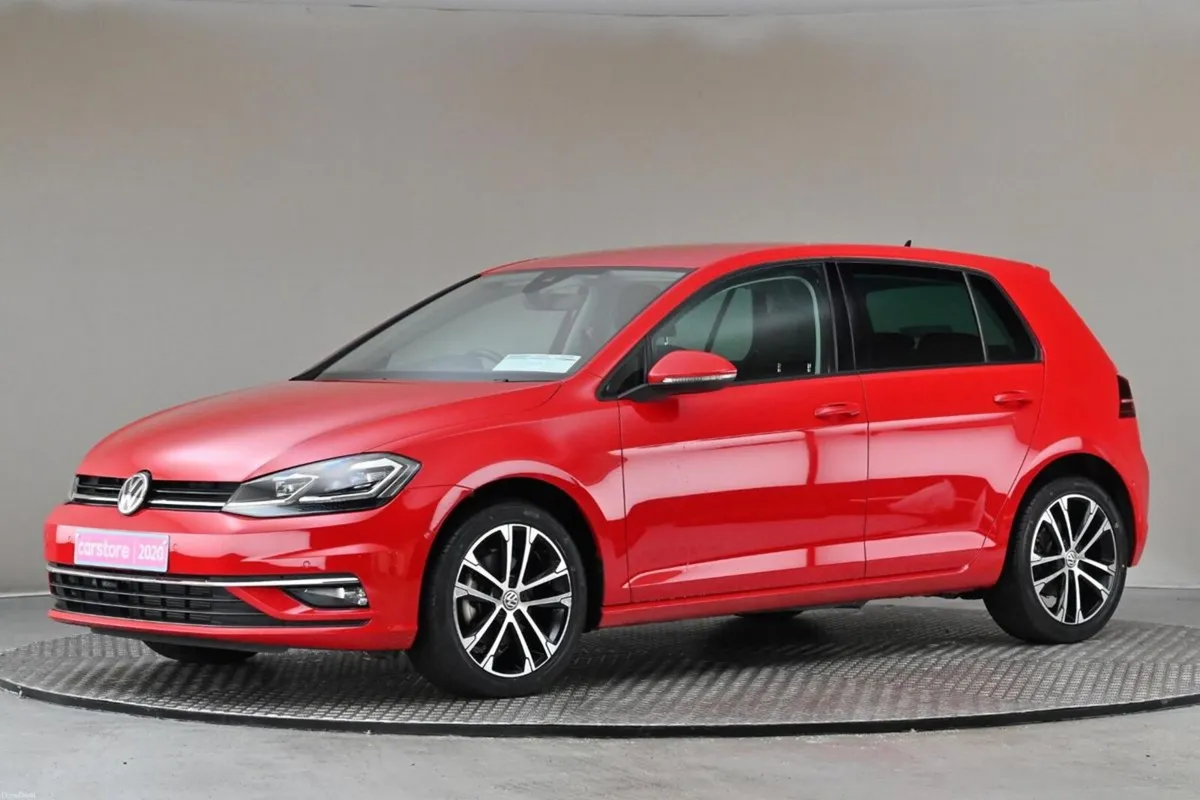 Volkswagen Golf 1.2 TSI DSG MK7.5 COMFORTLINE **RE - Image 4