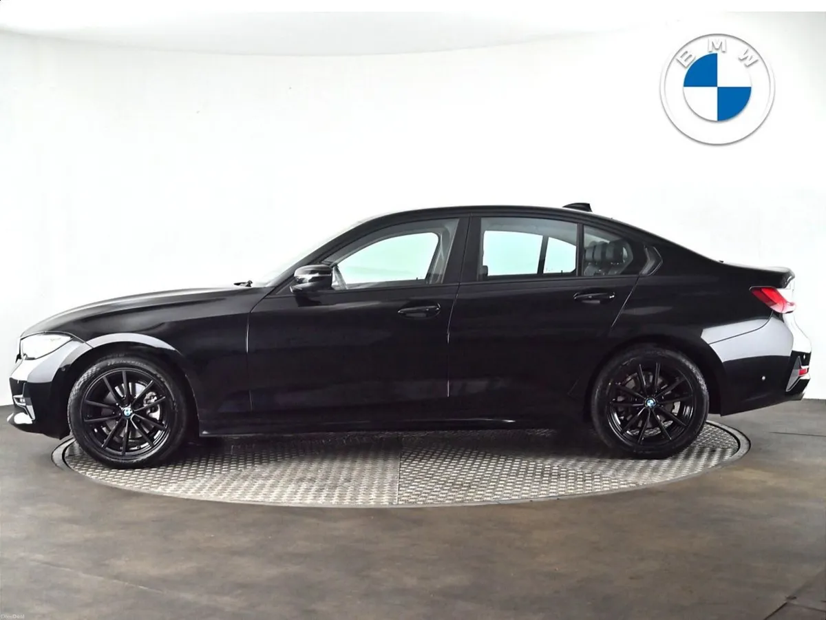 BMW 3-Series 320d SE Saloon - Image 3