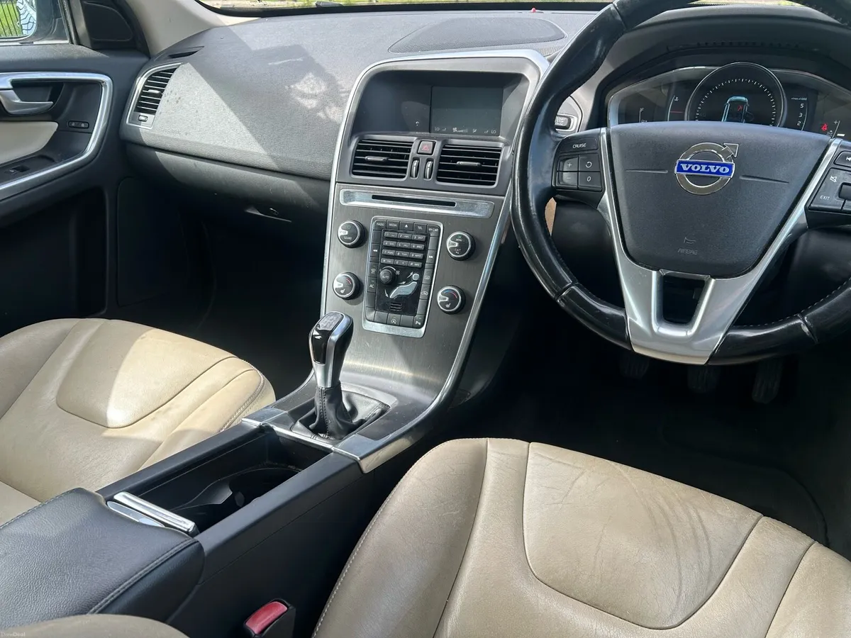 2014 Volvo xc60 - Image 5