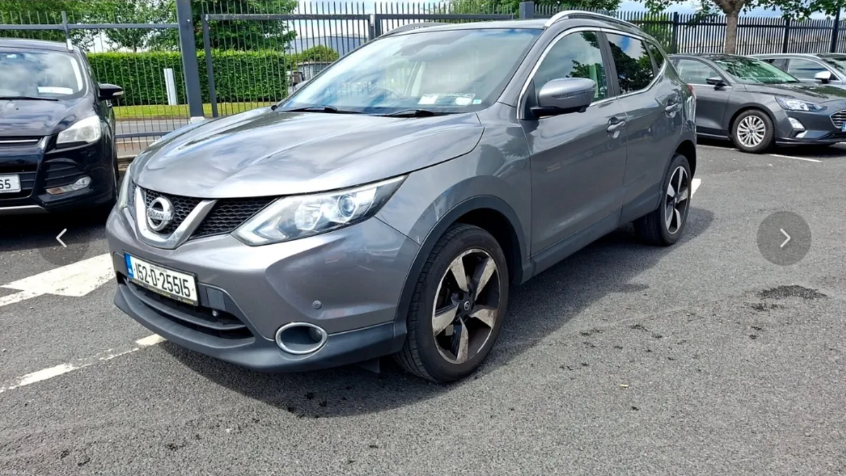 Nissan Qashqai 2015 Panoramic Roof - Image 4