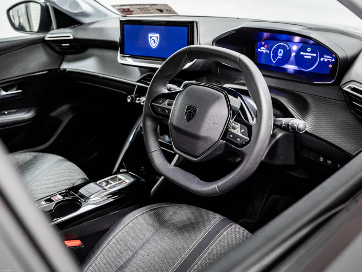 Peugeot 208 Allure 1.2 Hybrid Auto 110HP - Image 2