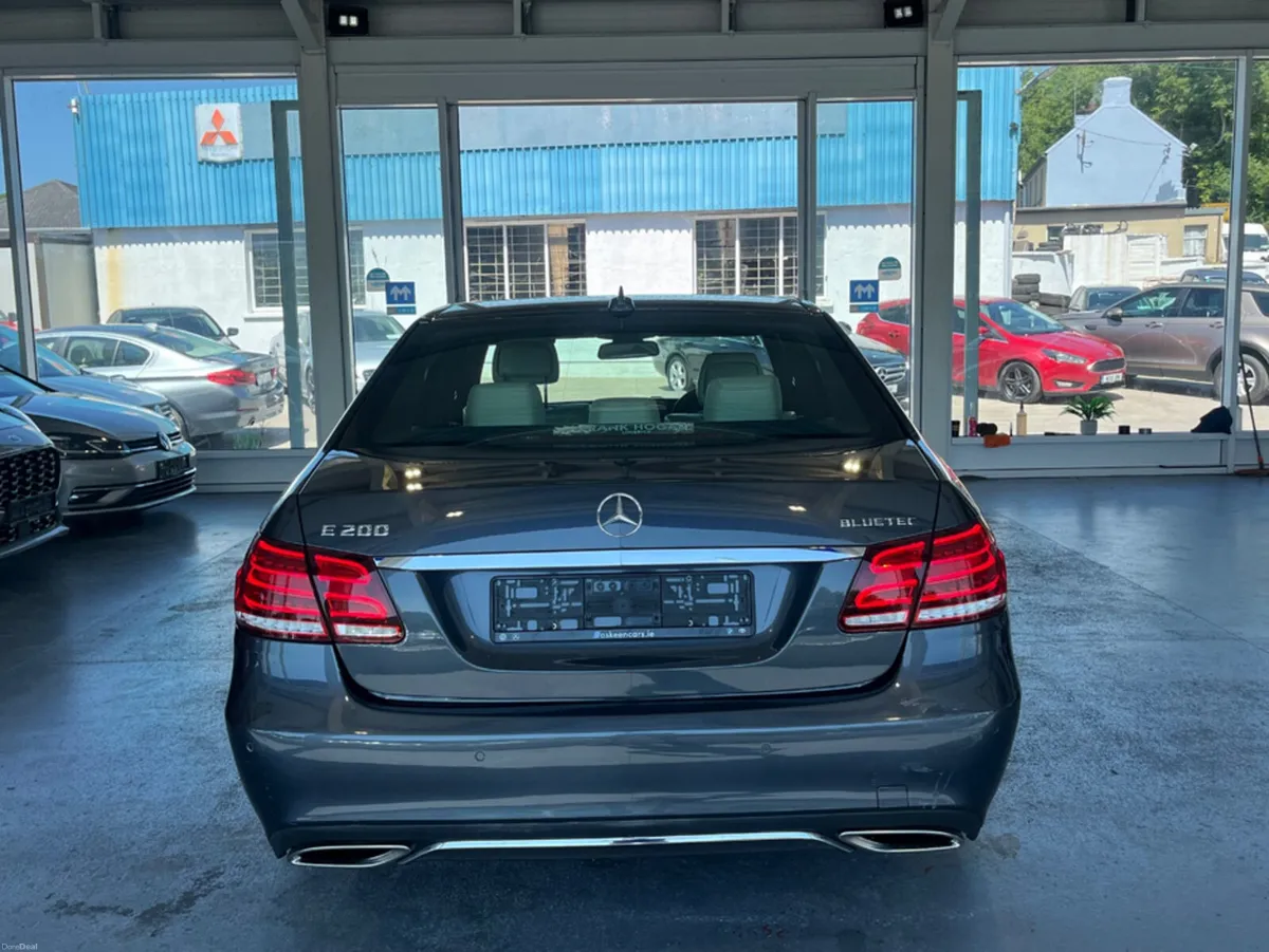 Mercedes-Benz E-Class 200 BLUETEC AVANTGARDE AUTO - Image 6