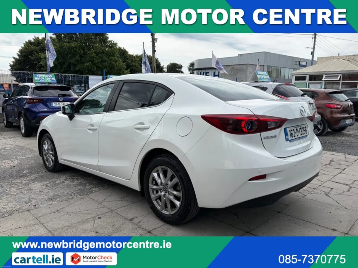 Mazda Mazda3 1.5 D 105PS EXECUTIVE SE 4DR - Image 4