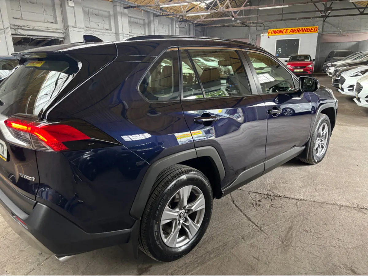Toyota RAV4 RAV4 HYBRID LUNA 4DR AUTO Finance Avai - Image 2