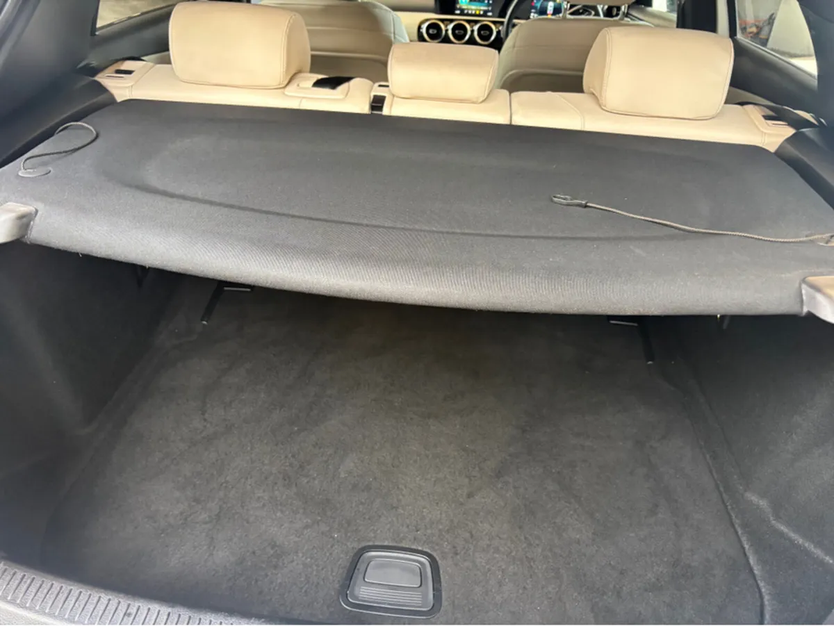 Mercedes-Benz A-Class 180 D 5DR AUTO - Image 3