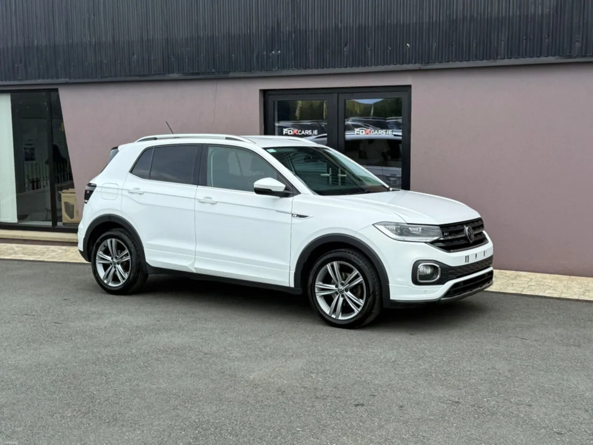 Volkswagen T-Cross R-LINE 1.0 TSI MANUAL 6SPEED FW - Image 6