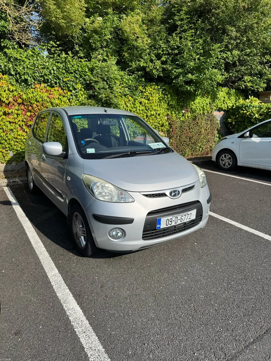 Hyundai i10 Automatic 2009 - Image 2