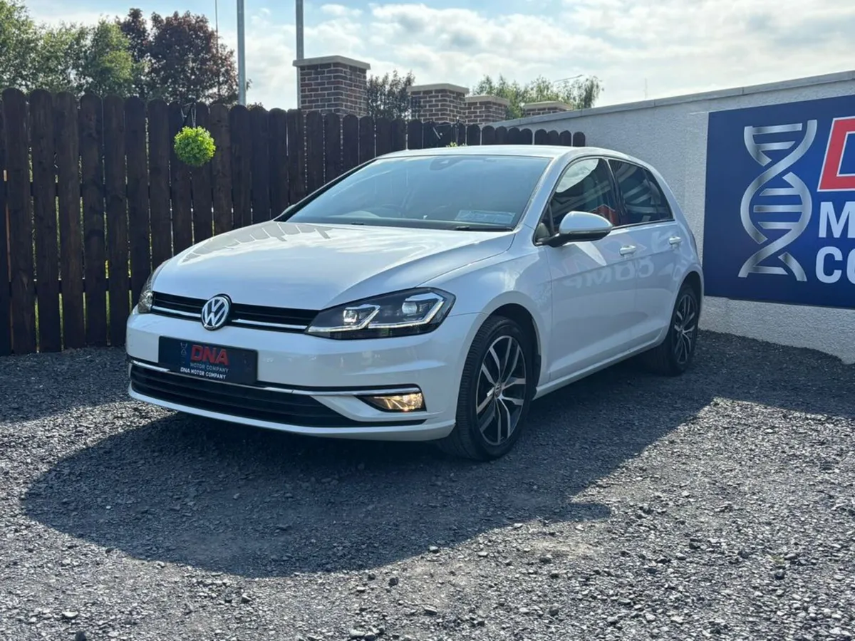 Volkswagen Golf HIGHLINE - PEARL WHITE - 37K KMS - Image 3