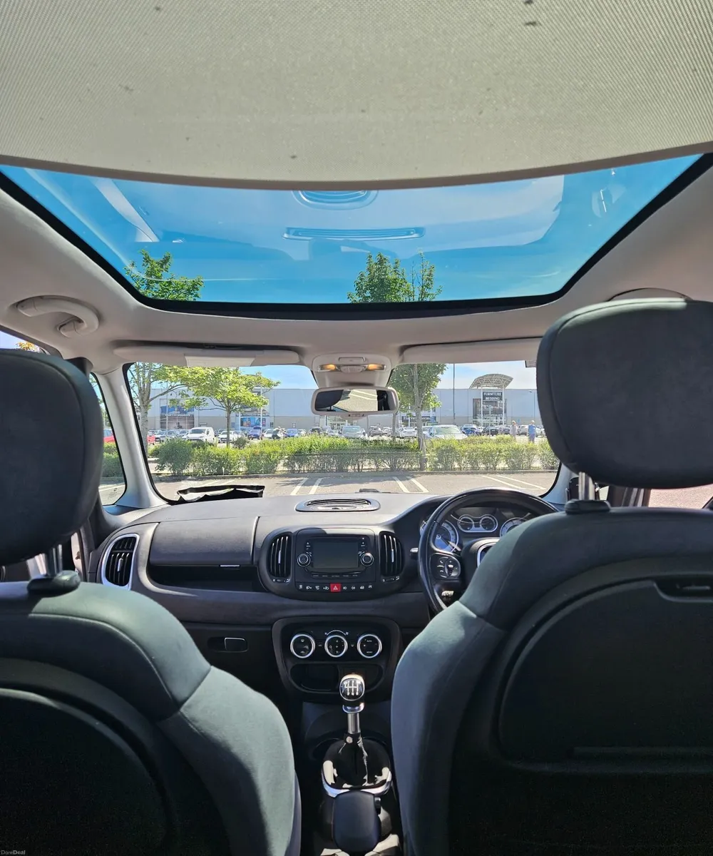 Fiat 500L 2013 - Image 2