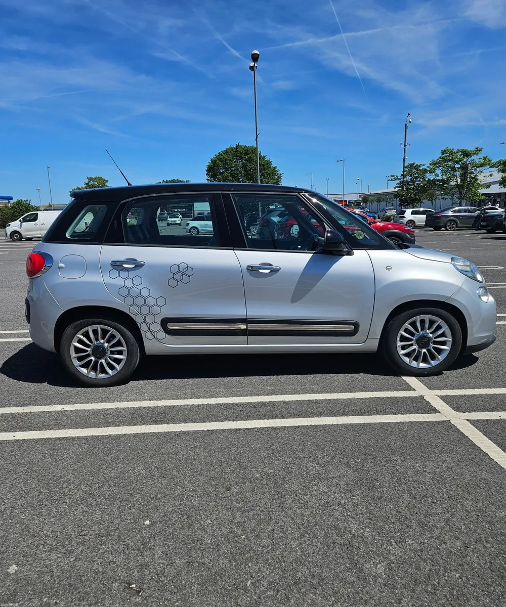 Fiat 500L 2013 - Image 1