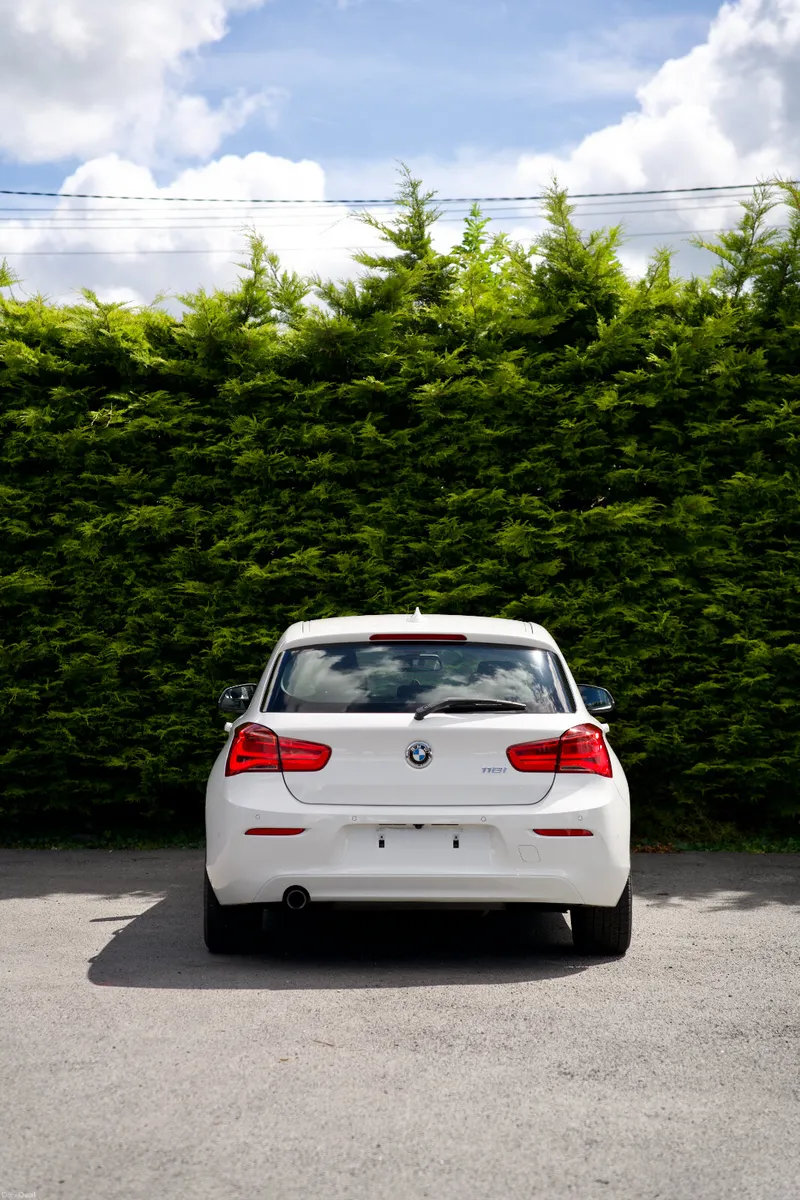 BMW 118i 1.5L 2018 - Image 3