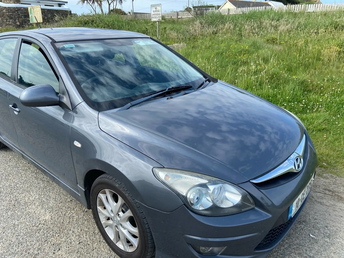Car - Image 1