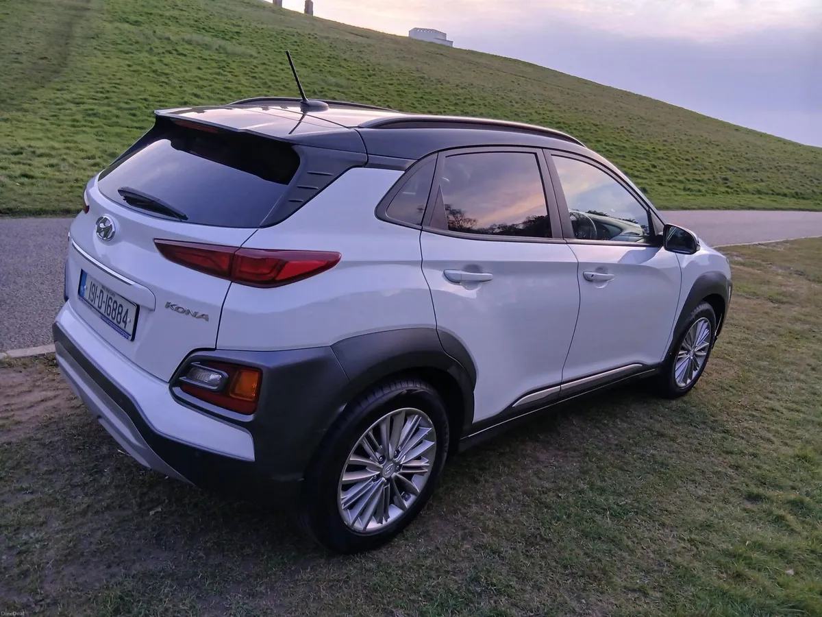 2019 Hyundai Kona Executive - Image 4