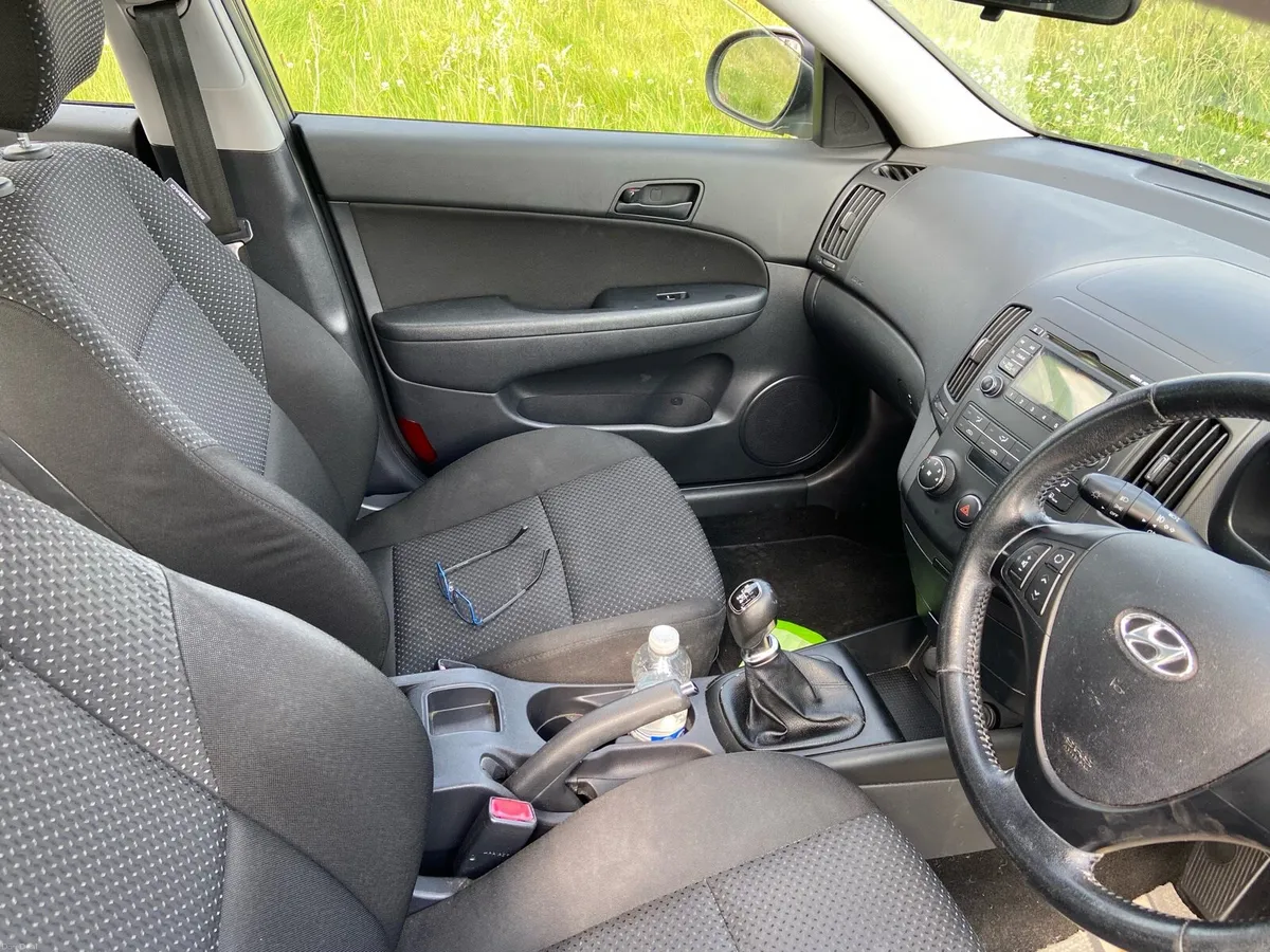 Car - Image 6