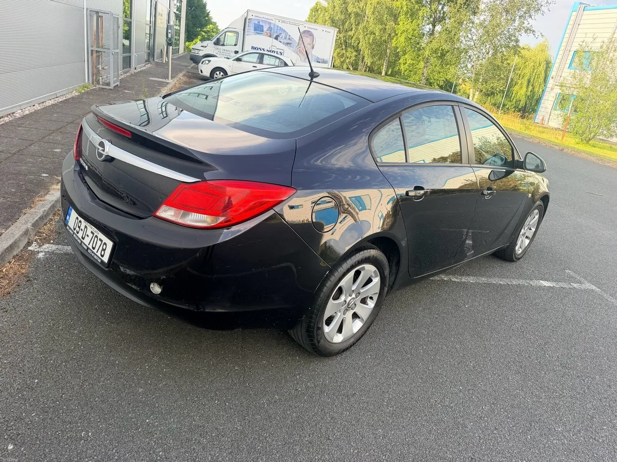 2009 Opel insignia petrol - Image 3