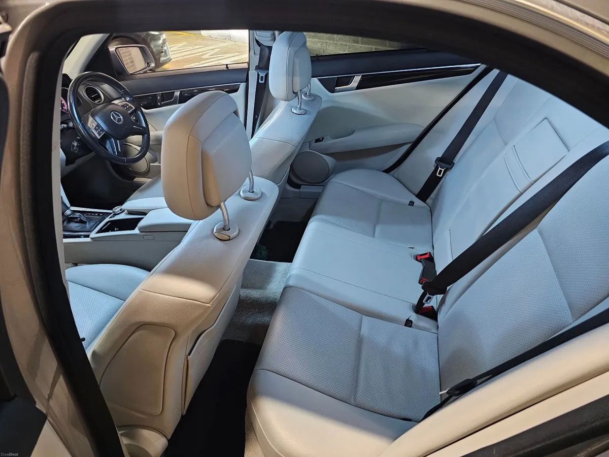 Mercedes-Benz C-Class 2012 - Image 3