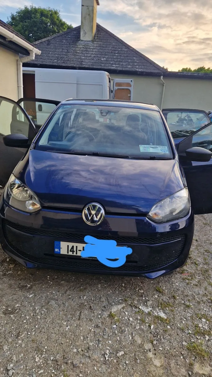 Volkswagen up! 2014 - Image 1