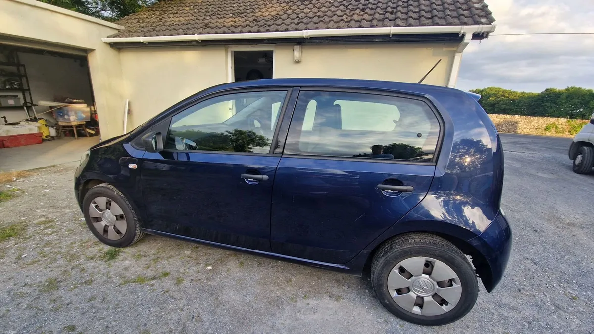 Volkswagen up! 2014 - Image 2