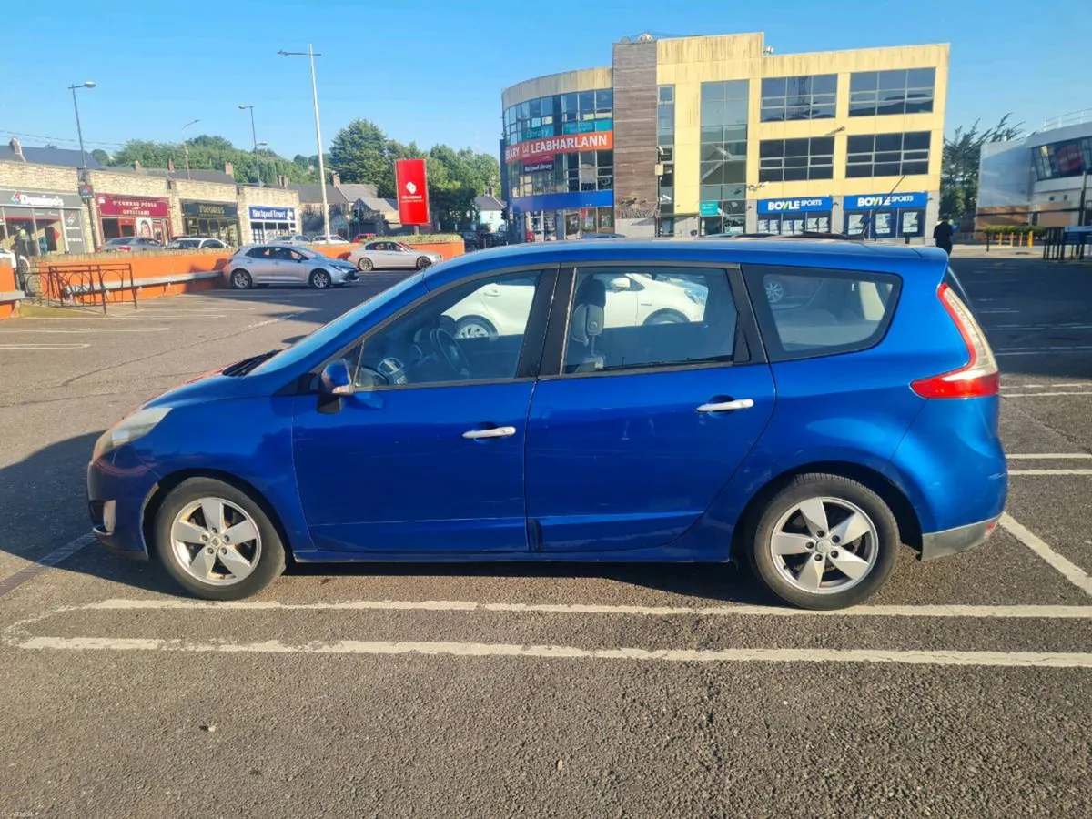 Renault grand scenic - Image 1