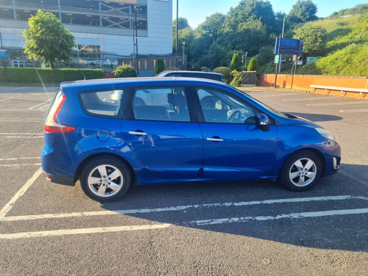Renault grand scenic - Image 4