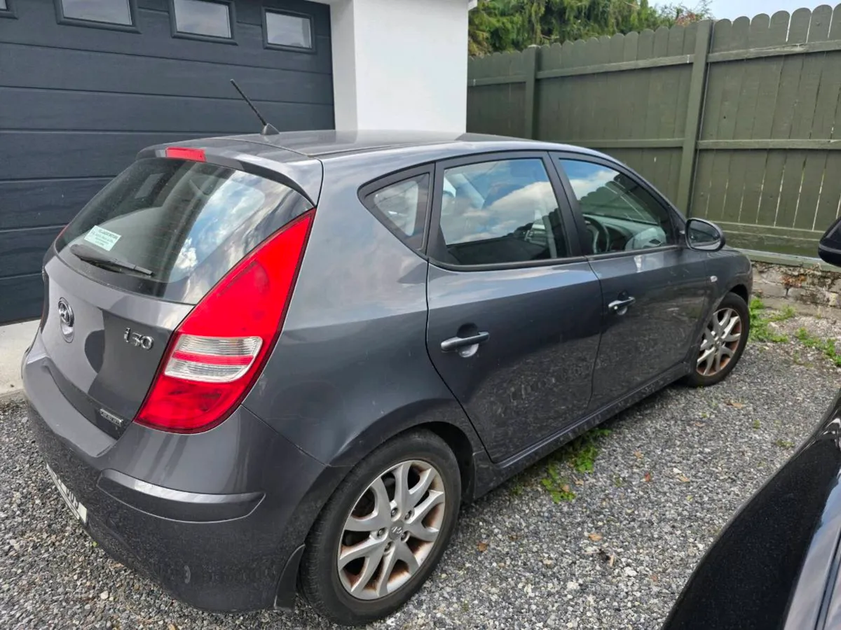 Hyundai i30 - Image 2