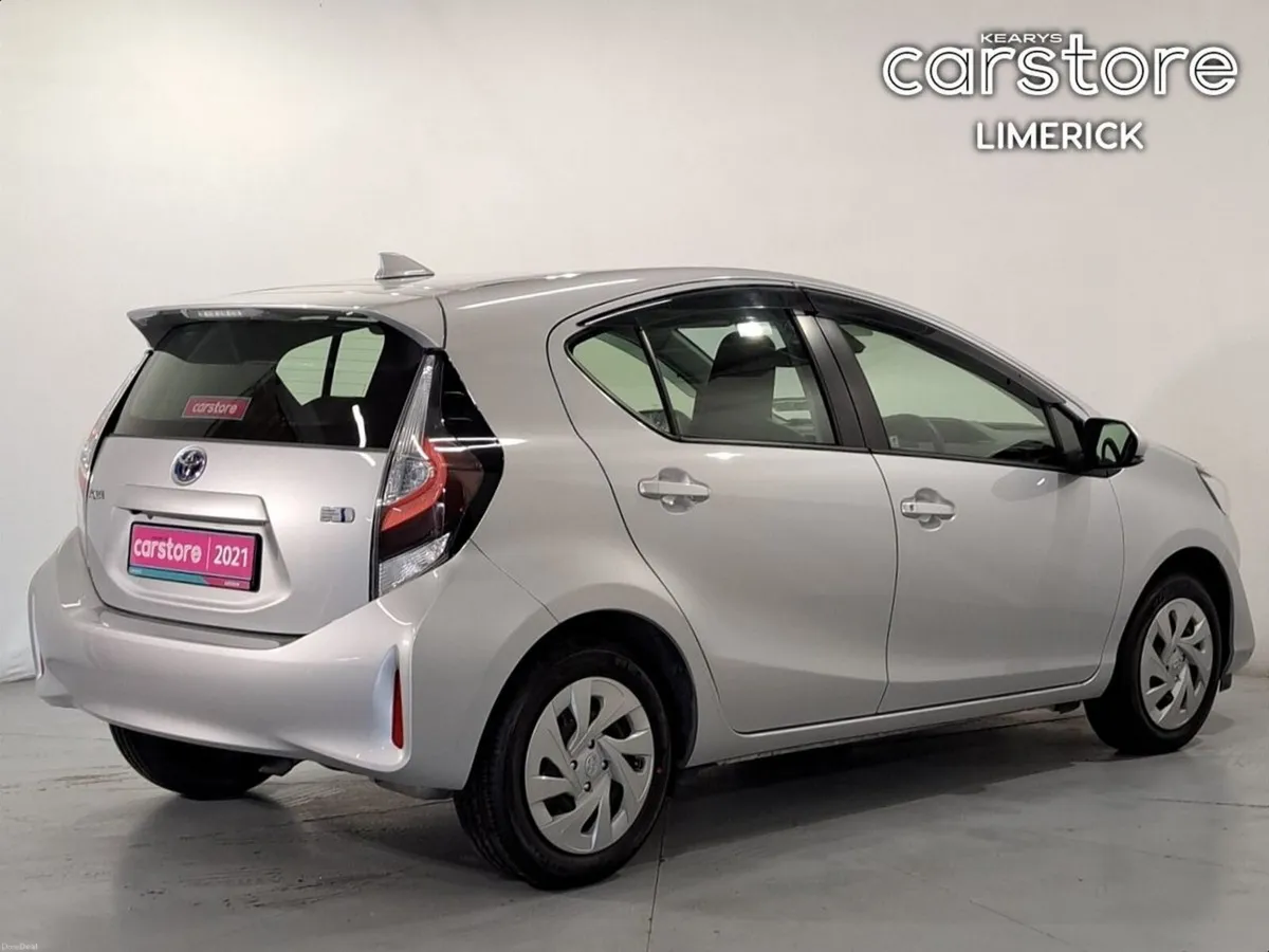 Toyota Aqua 1.5 HYBRID - Image 3