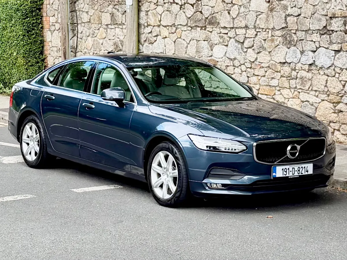 Volvo S90 2019!!!MOMENTUM!!! - Image 3
