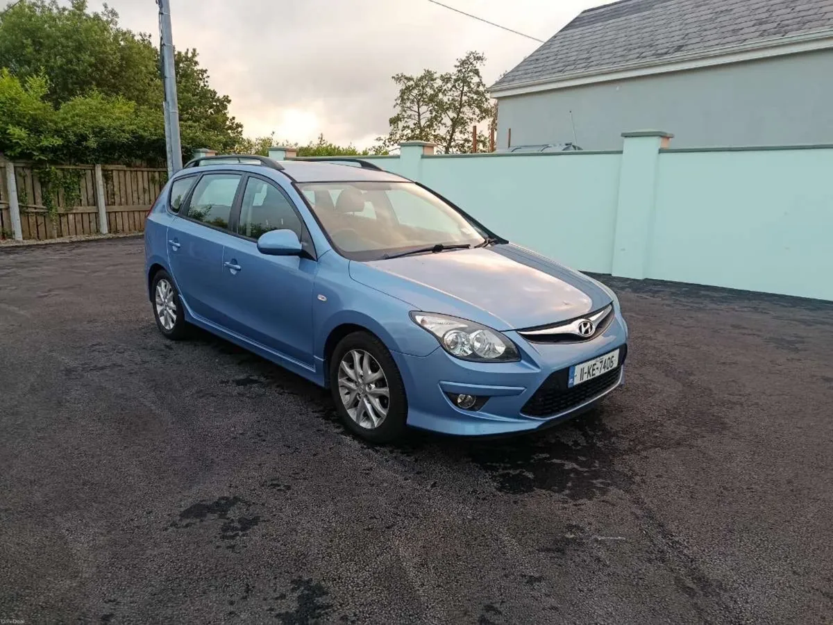 Huyundai i30 - Image 2