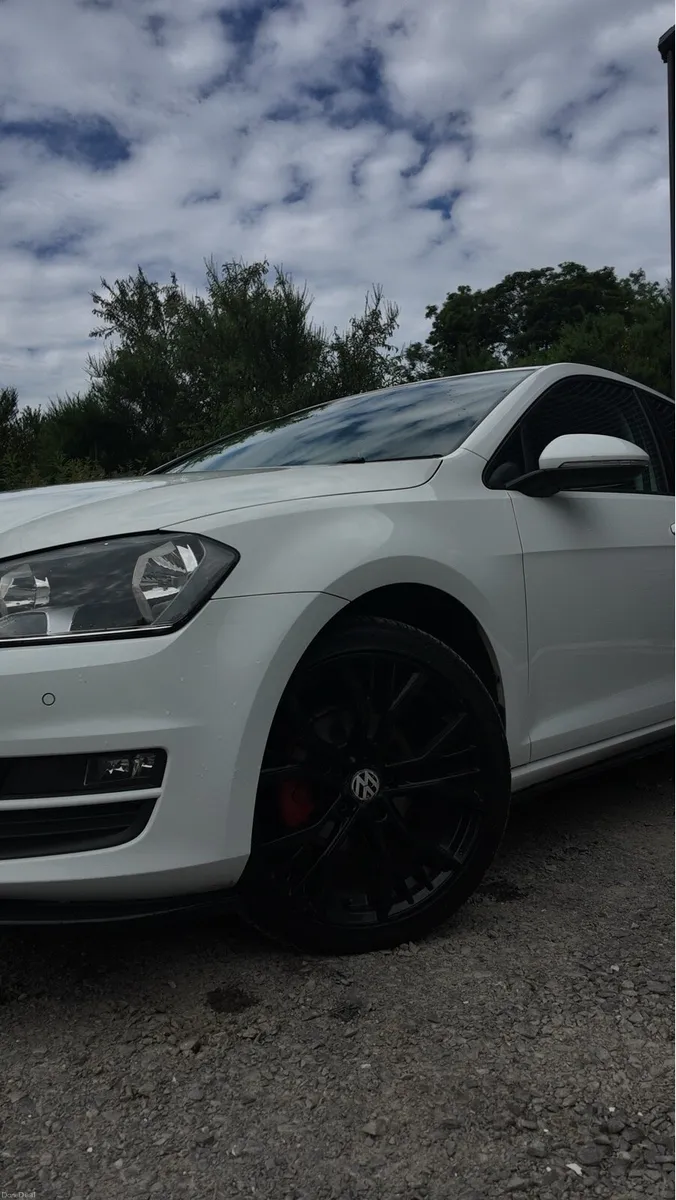 2015 Volkswagen Golf - Image 4