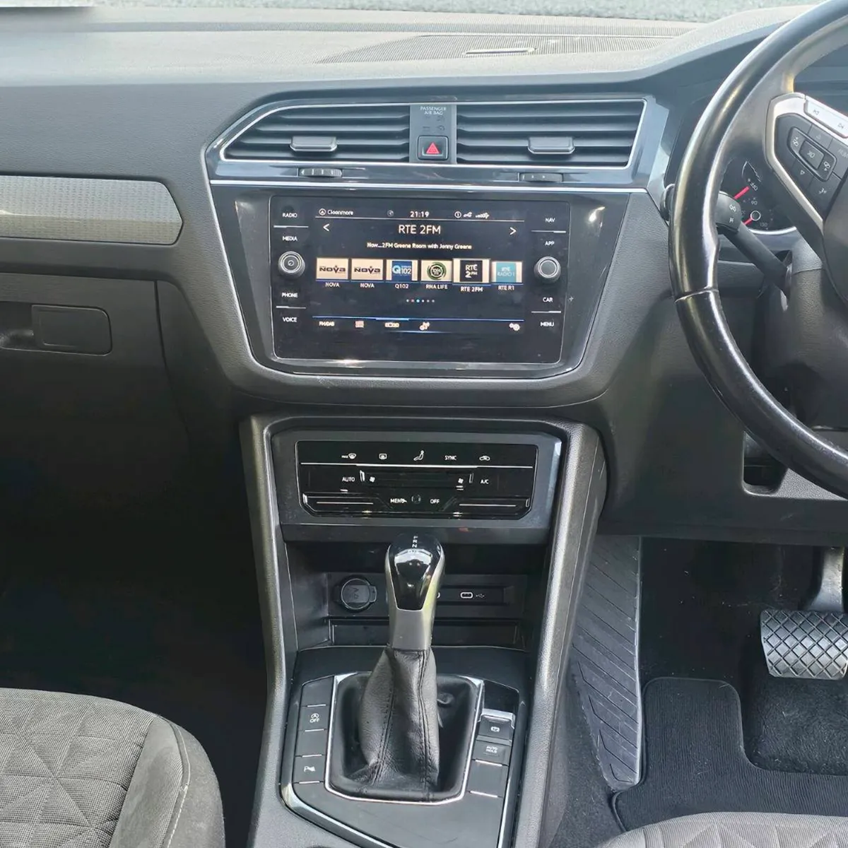 2021 Volkswagen Tiguan LIFE 2.0 TDI D7F 150HP - Image 5